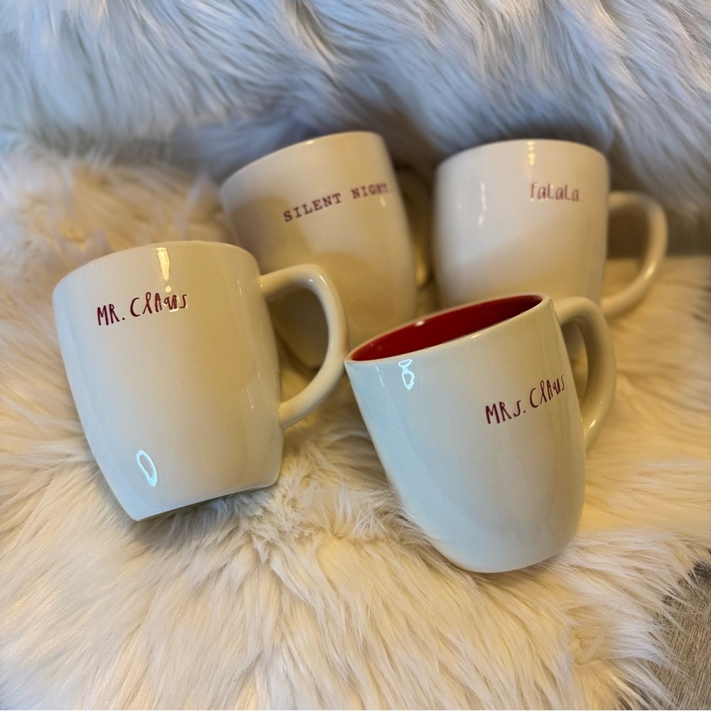 Rae Dunn Holiday Mug Set